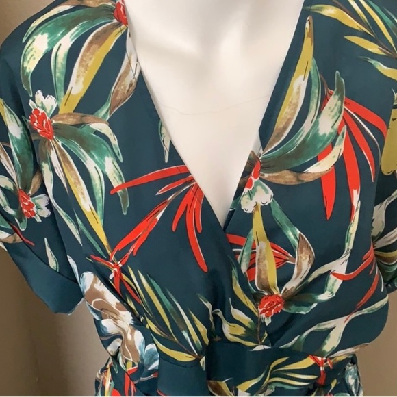WD.NY dress. Such a beautiful tropical print!! - Picture 2 of 3